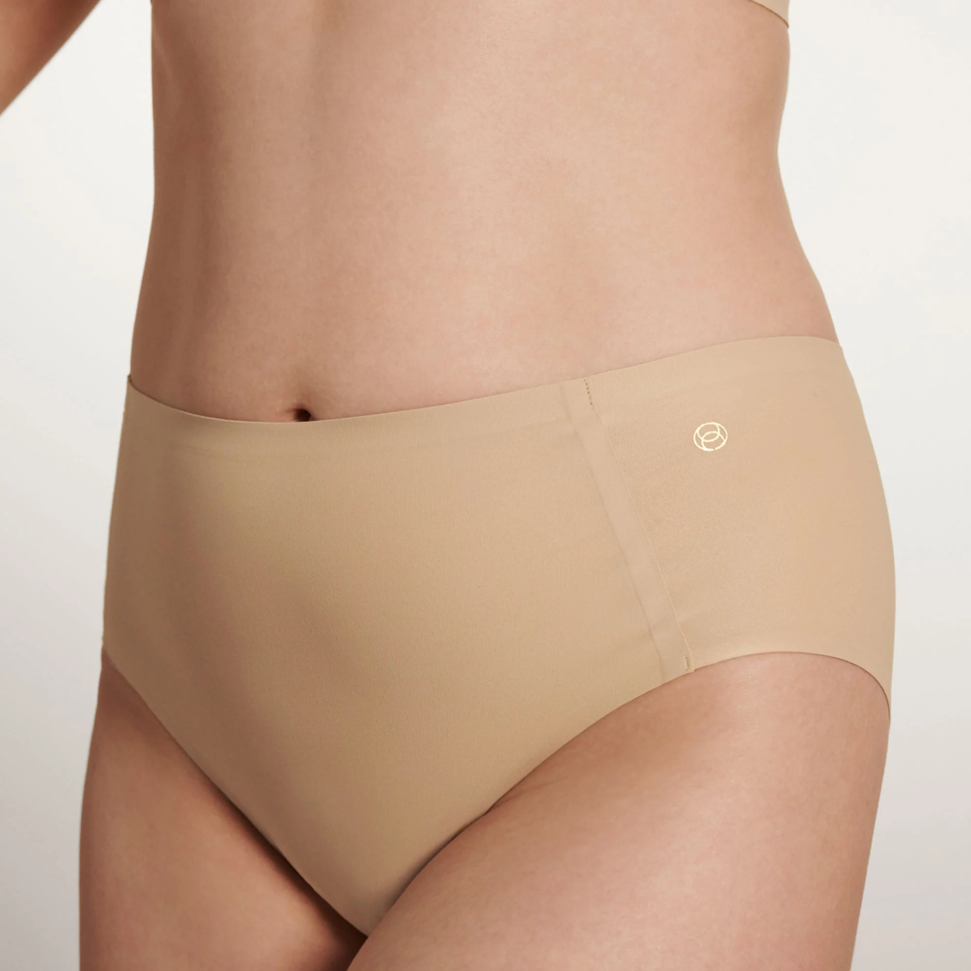 High-Waisted Retro Bikini - Image 3