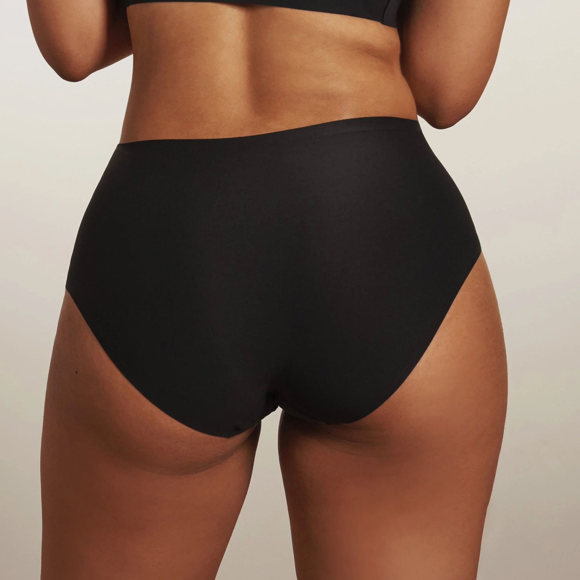 High-Waisted Retro Bikini - Image 7