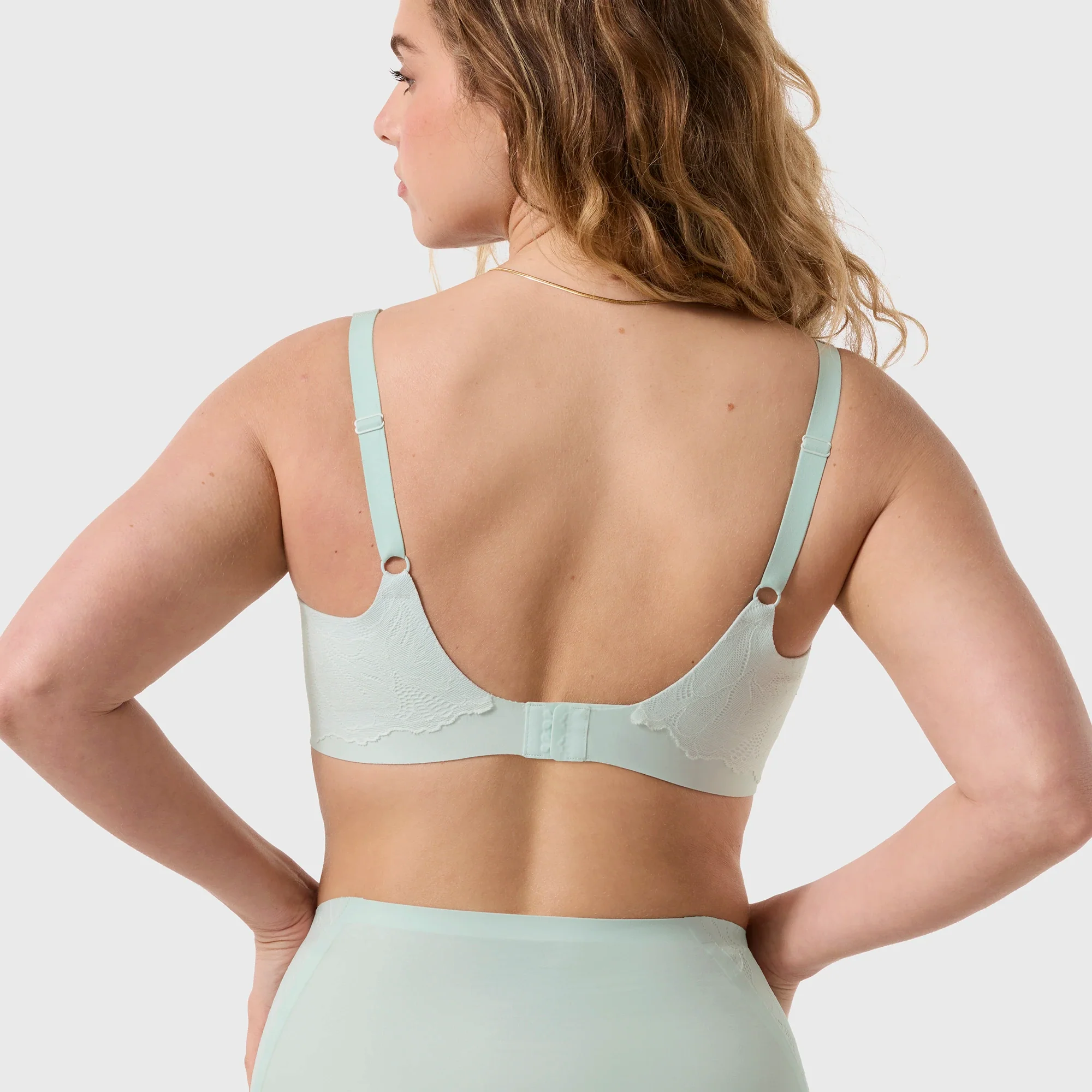Smooth Lace Beyond Bra - Image 10
