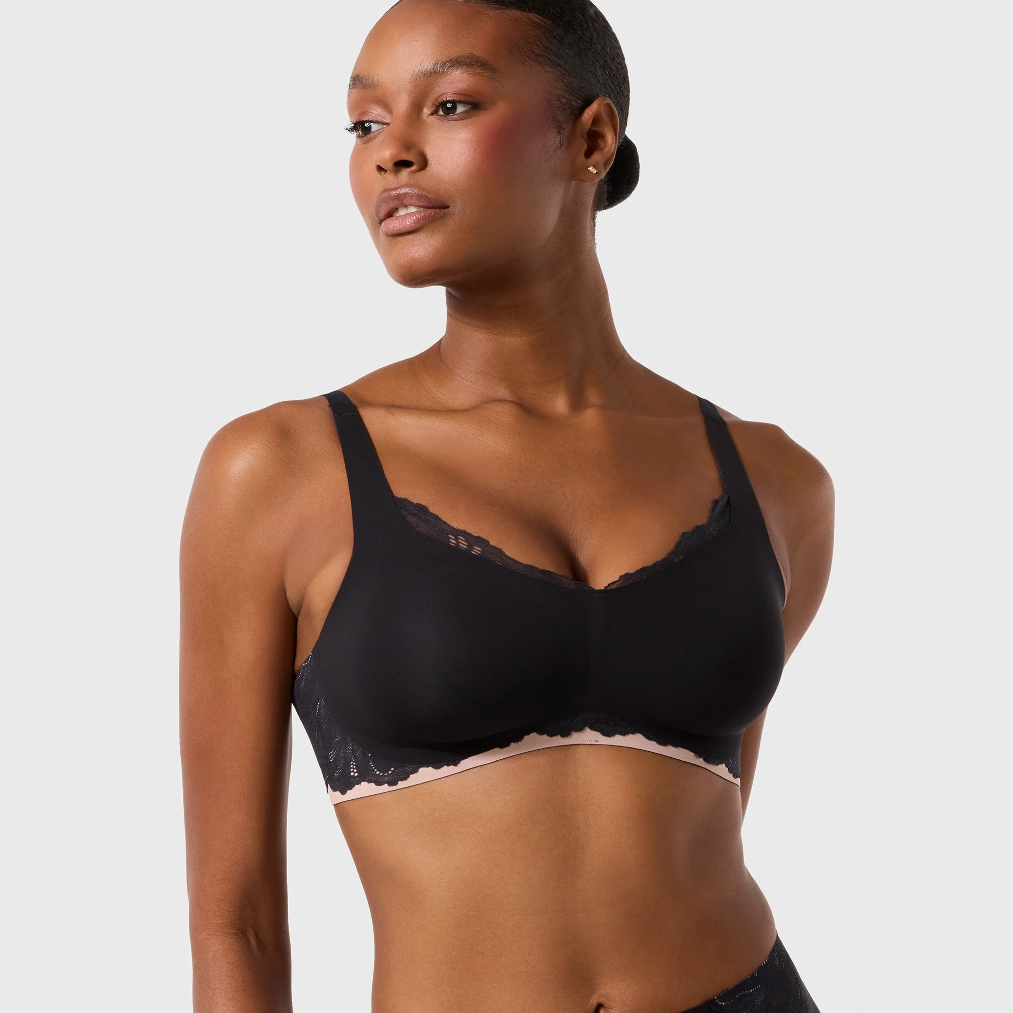 Smooth Lace Beyond Bra - Image 3