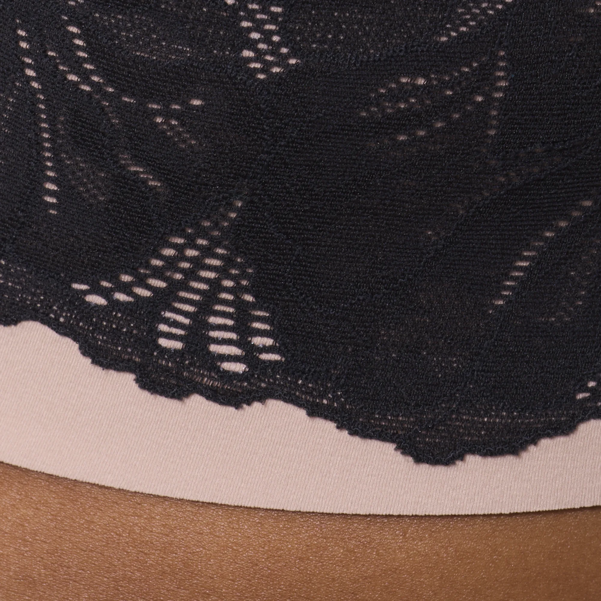 Smooth Lace Beyond Bra - Image 6